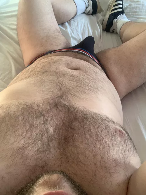 Morning, it’s a jock and trainers sort of morning here! by stebear42