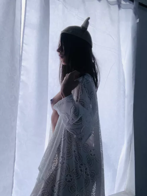 Morning light by Alicebluwu