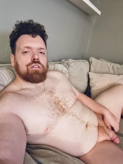 Morning on the couch by hellono1991-