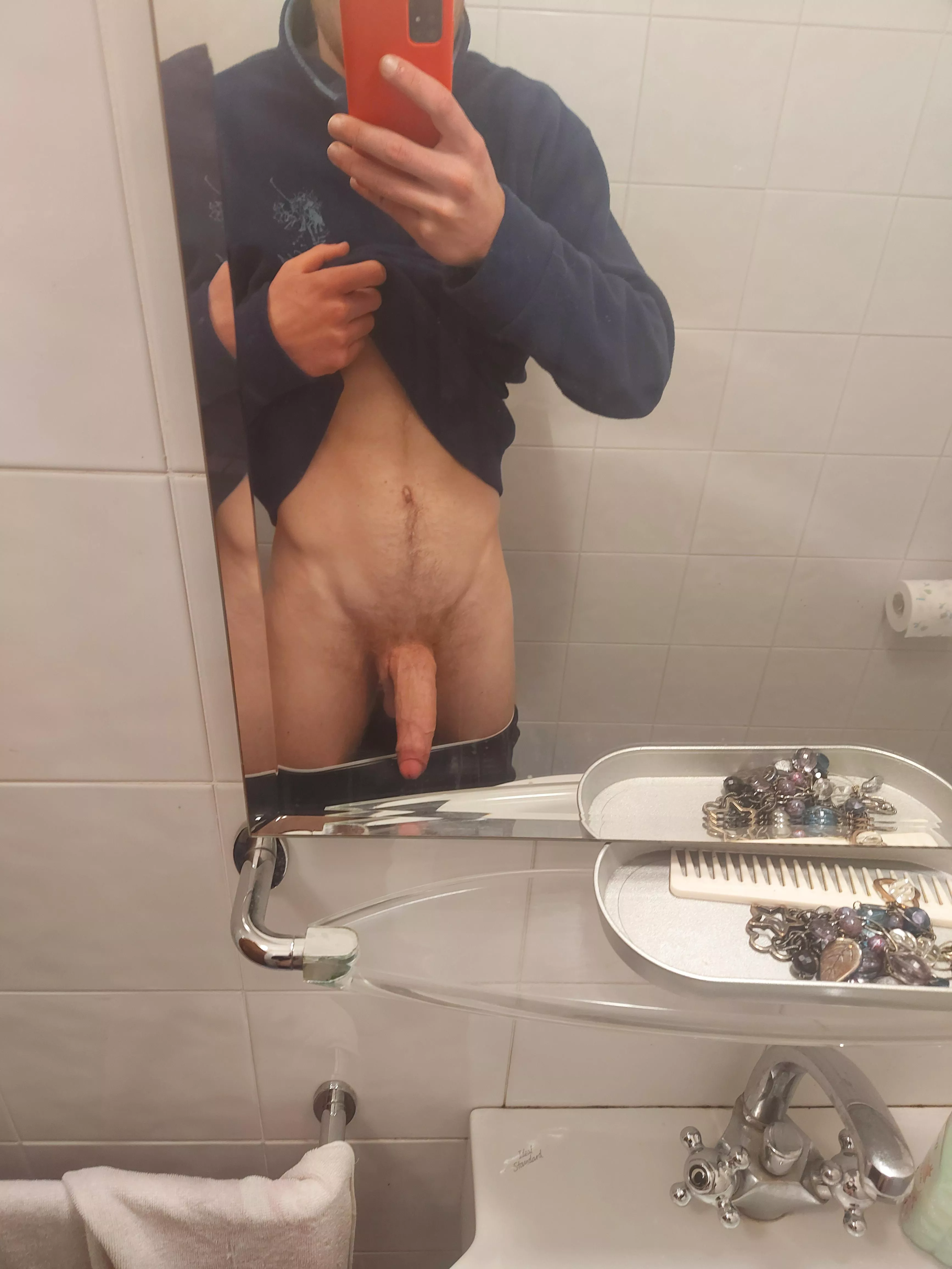 morning selfie 📸 posted by Legref