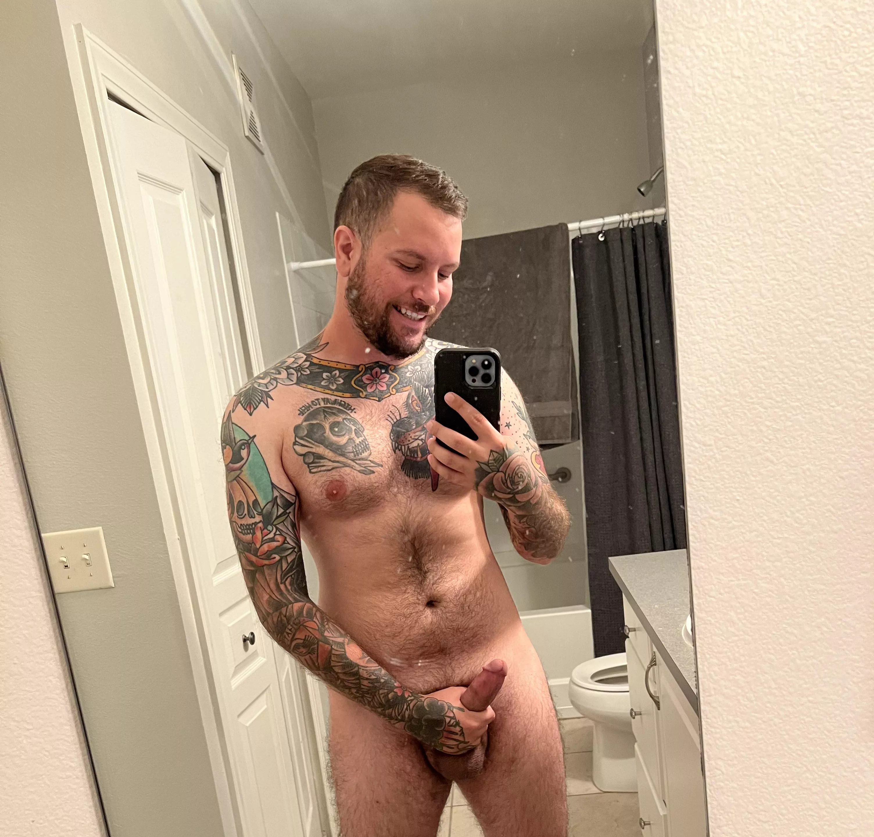 Morning shower time posted by Vexxite_