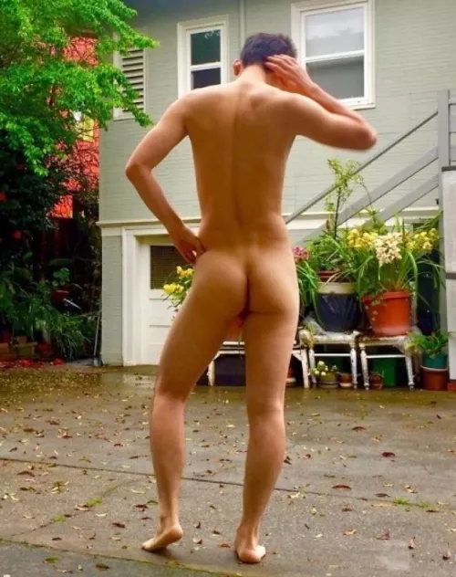 Morning sun on the patio ;) by jasontong234234