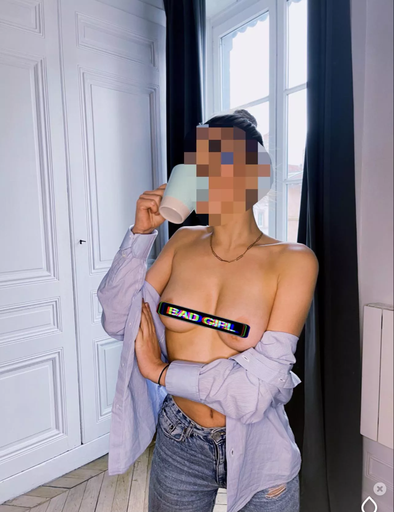 Morning topless 🥰 posted by lolajoncar