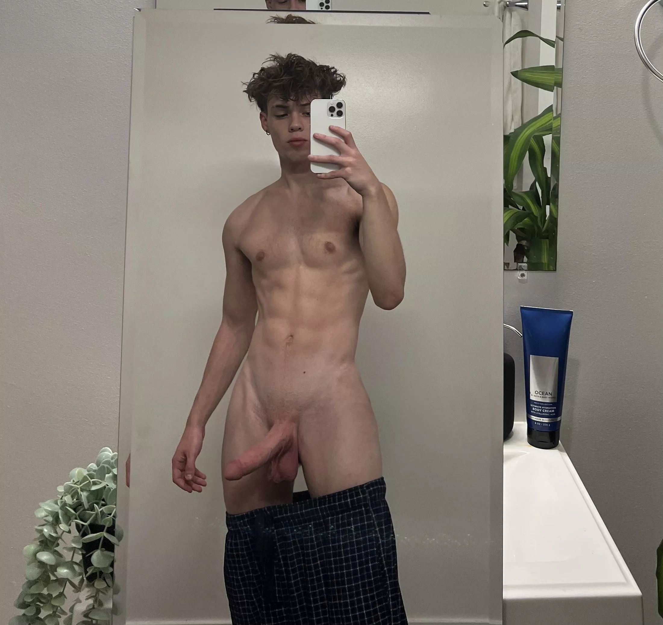 morning 🪵 posted by chaoticneutral262