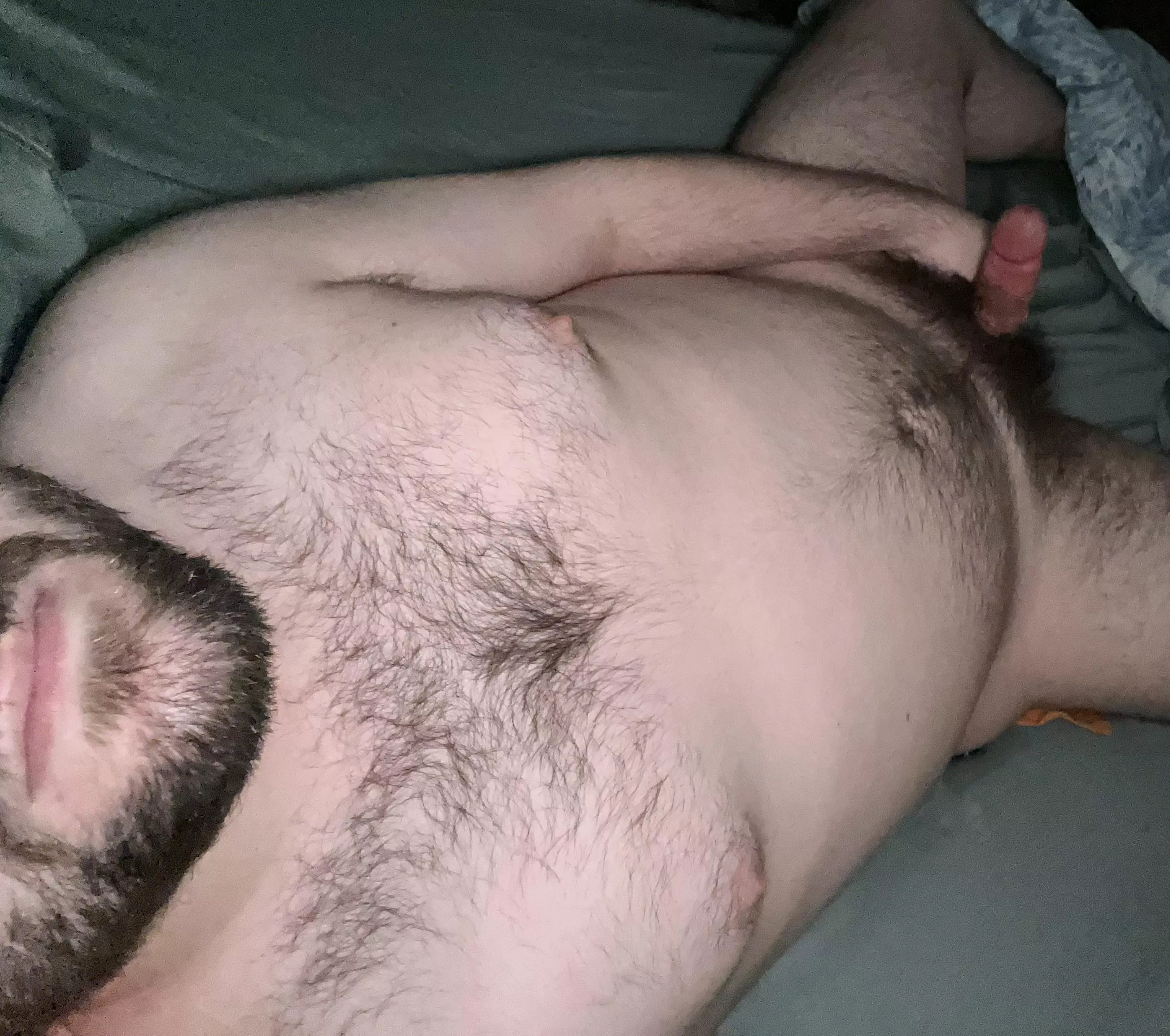 Morning wood 🪵💤 posted by gaythrowayuwu