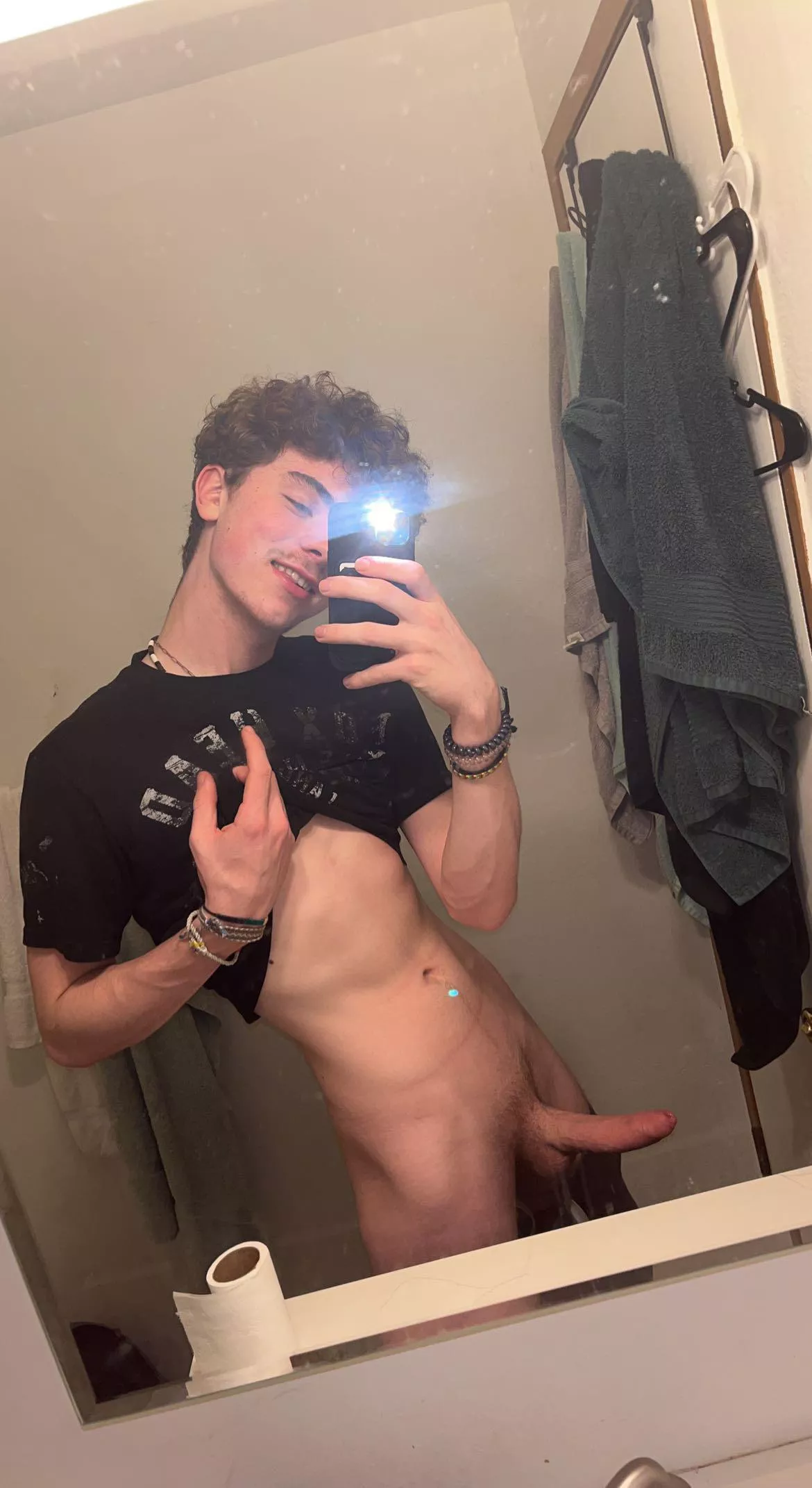 Morning wood 🪵 posted by Puzzleheaded-Earth80