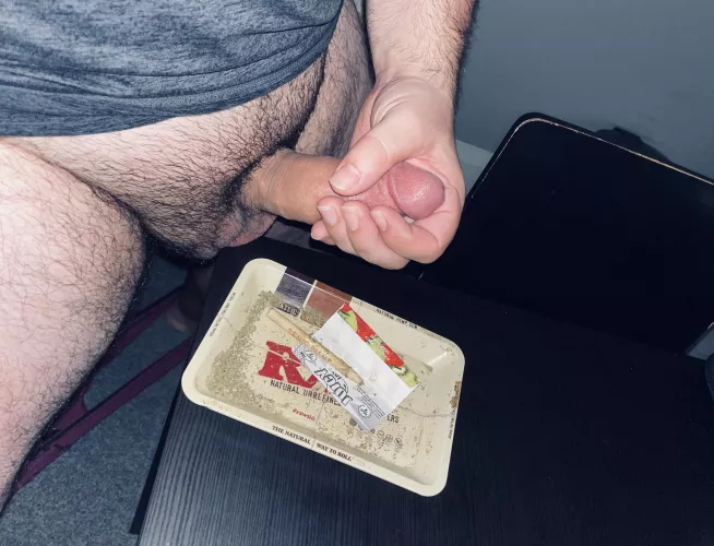 (M)orning wood - starting my 5 day COVID Isolation 🥵 by Known-Ice8090