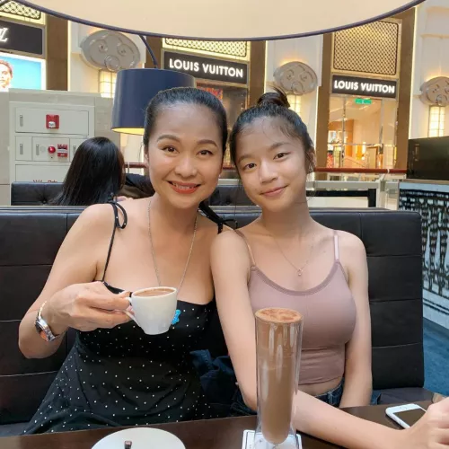 Mother and her 18 year old daughter pt. 2 (better angle) by slowlycrookedpeanut