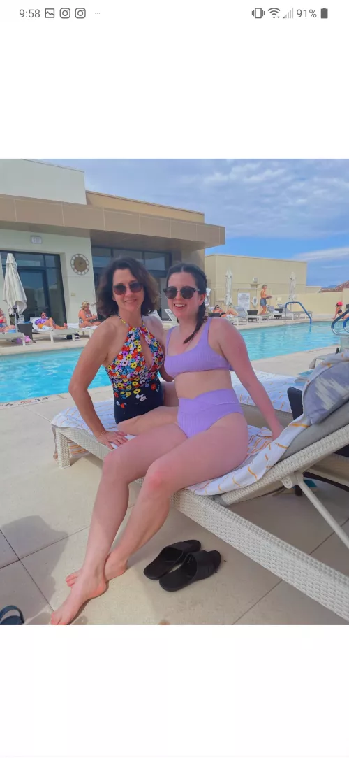 Mother and her college daughter by filmfilmfilms