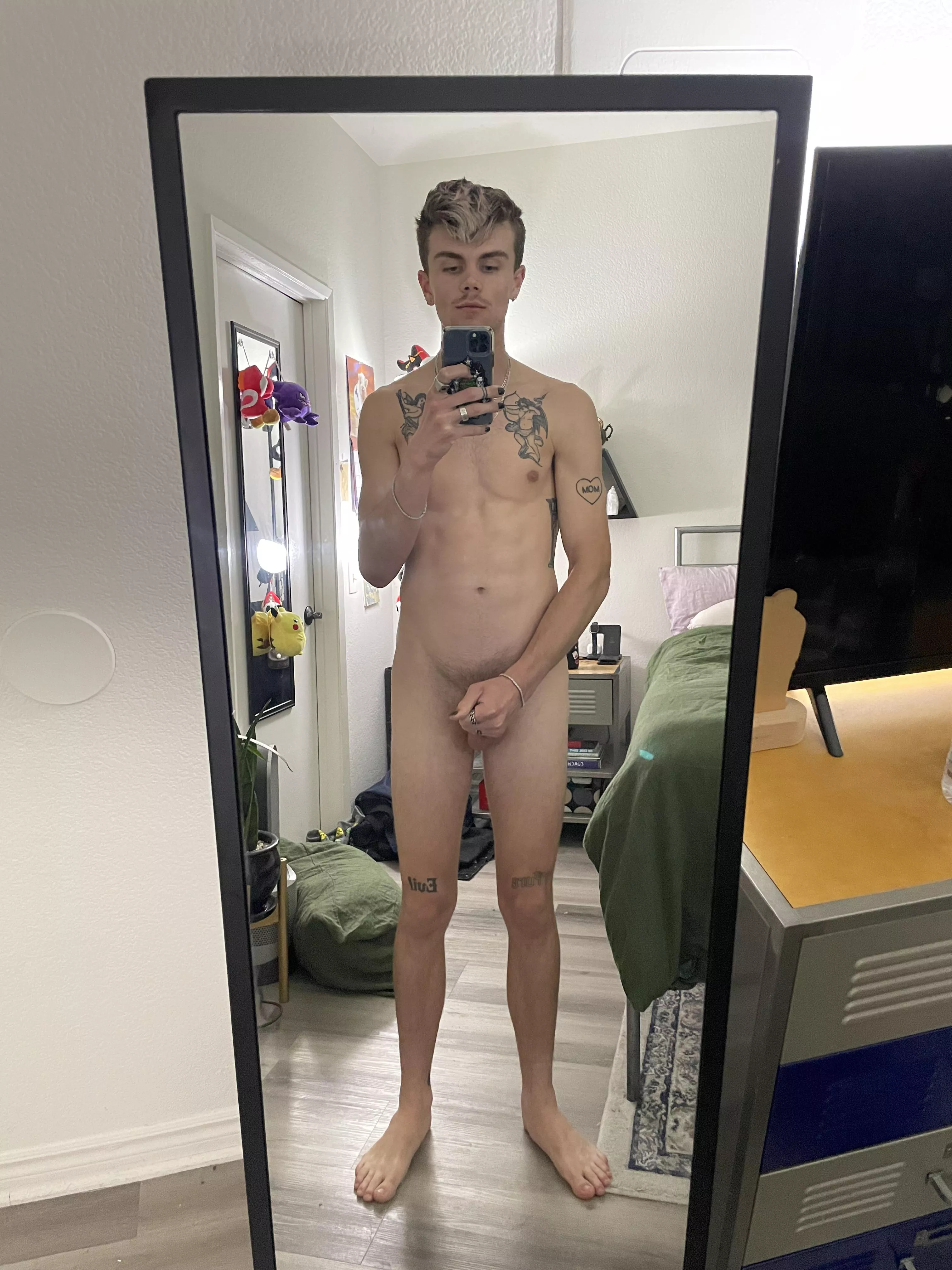 Move my hand? posted by aceheartbreak