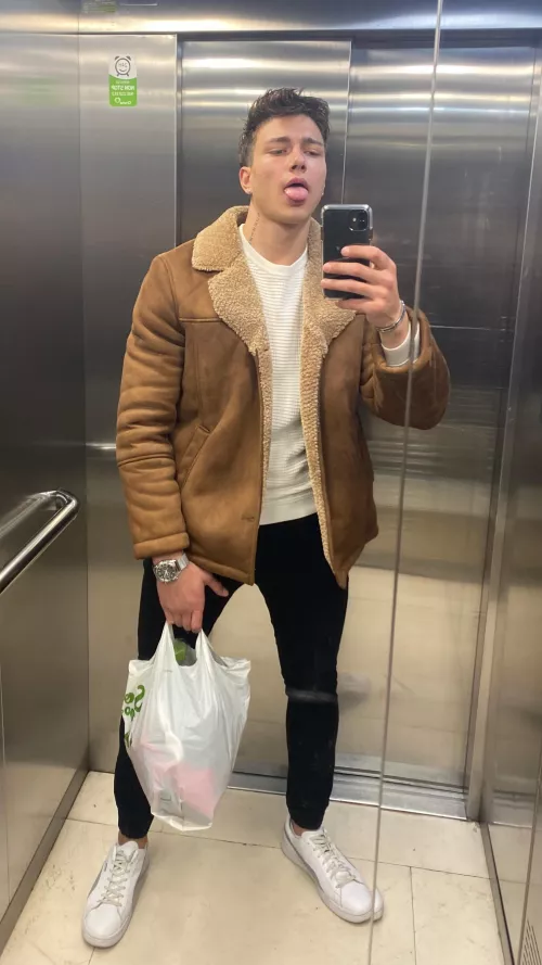 Movie night snacks ✅️ What are your plans for the weekend? by Goldengeorgiii