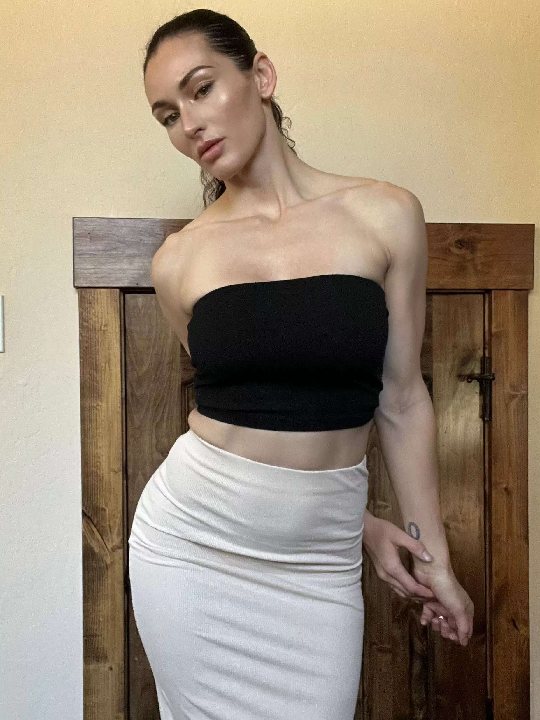 Muscular, yet feminine posted by MaggsMcHugh