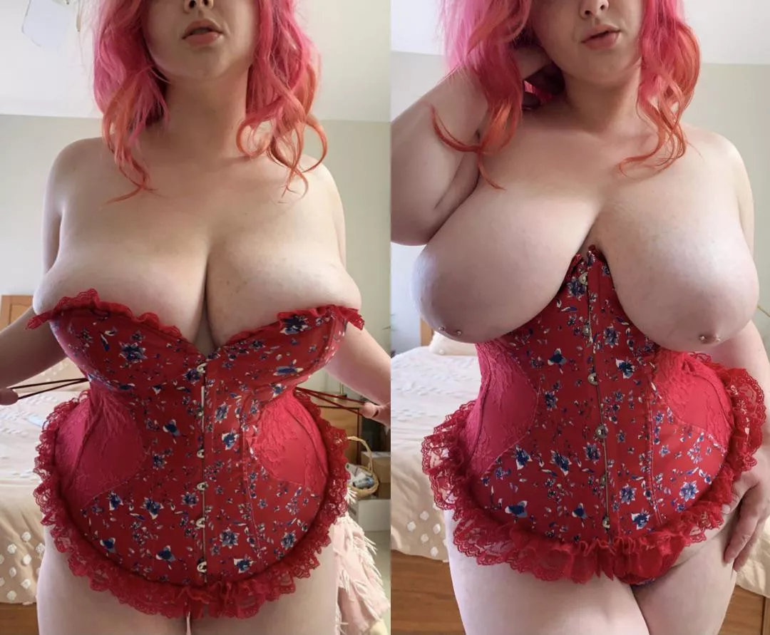 My 38F’s have a hard time staying in my corset posted by strawberrydreaming