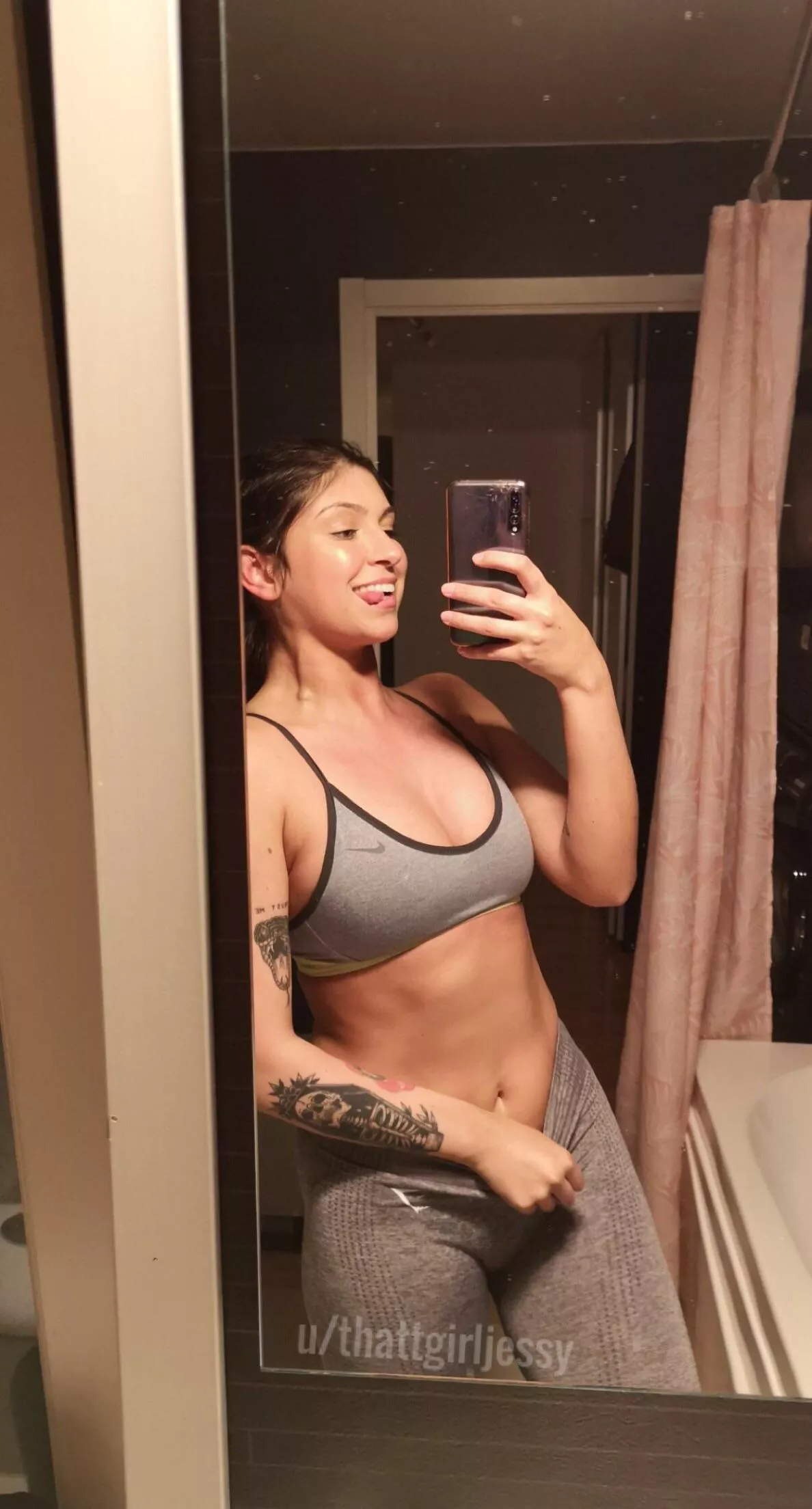 My abs are on fire! 🔥 posted by thattgirljessy