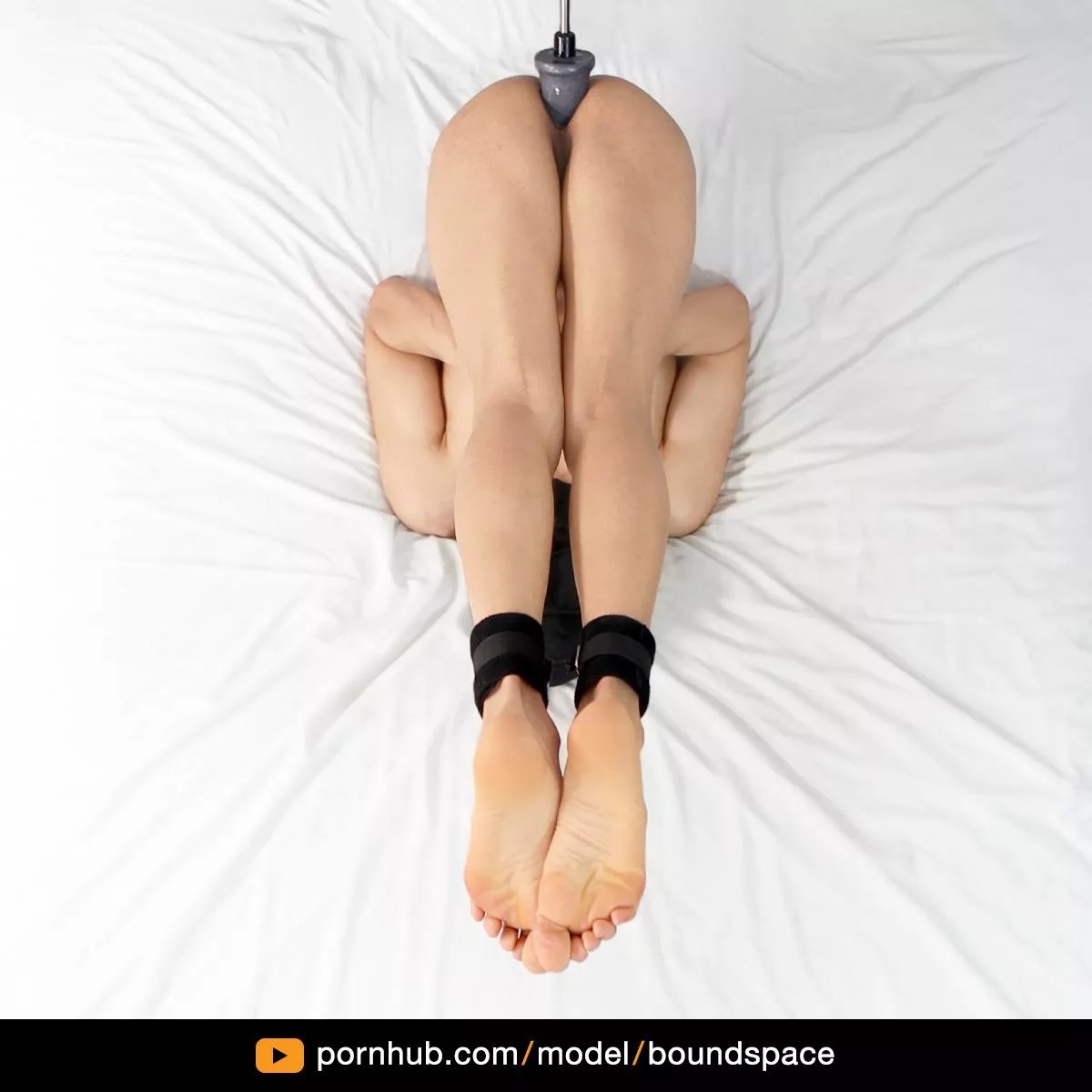 My anal training sessions last for several hours. Whenever I beg for it to stop, my soles are whipped until I beg for the anal to continue 🥺 posted by BOUNDSPACE