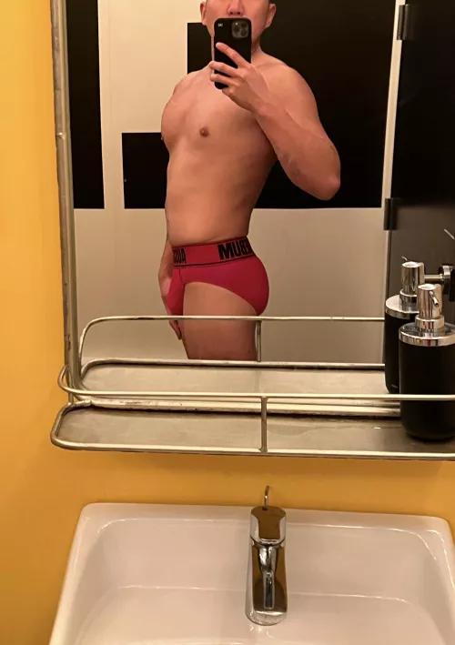 My arms looked good here by ilovejstraps