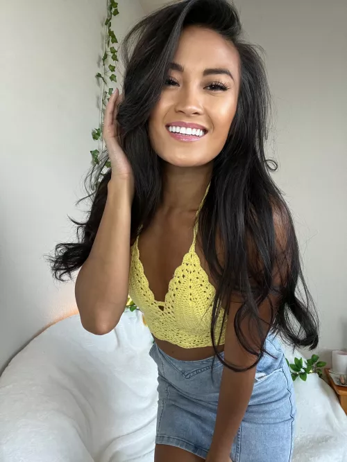 My Asian body is looking a 🍌 to sit on😈 by sunshinesinababy