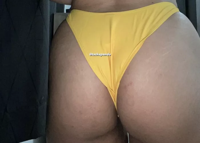 My ass would look better with your hand print 😉 by tashapanda123