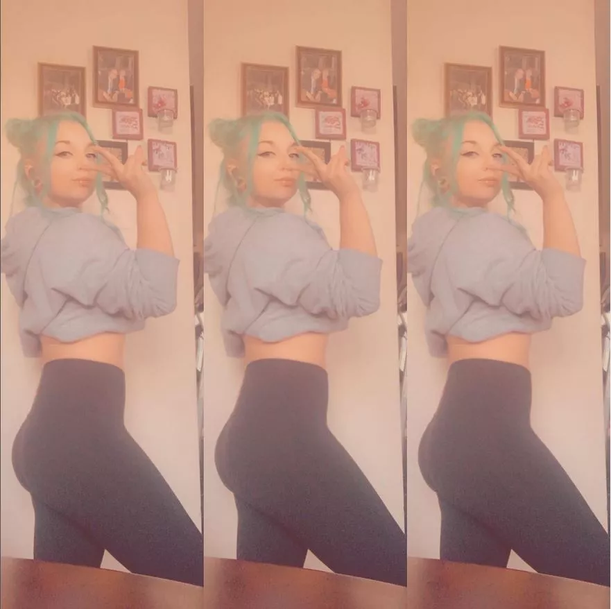 My ass x3 posted by Fr0st_Kitt3n