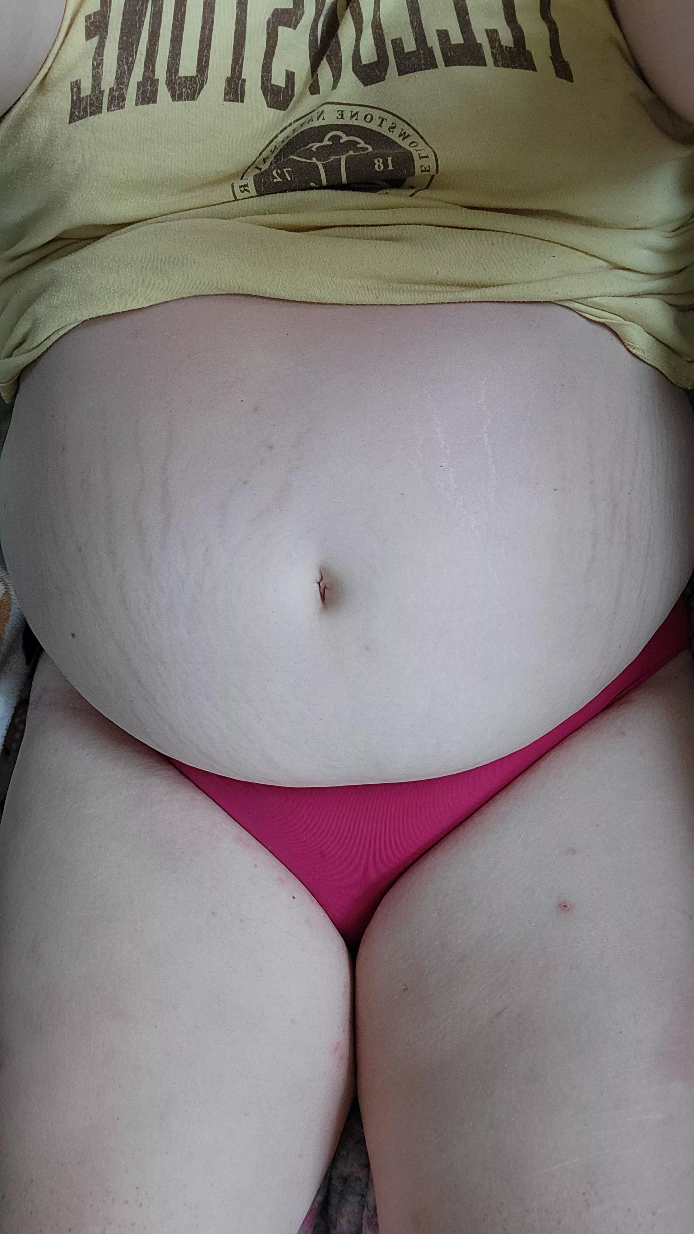 My belly is so big and soft💕 posted by Queenpeels2