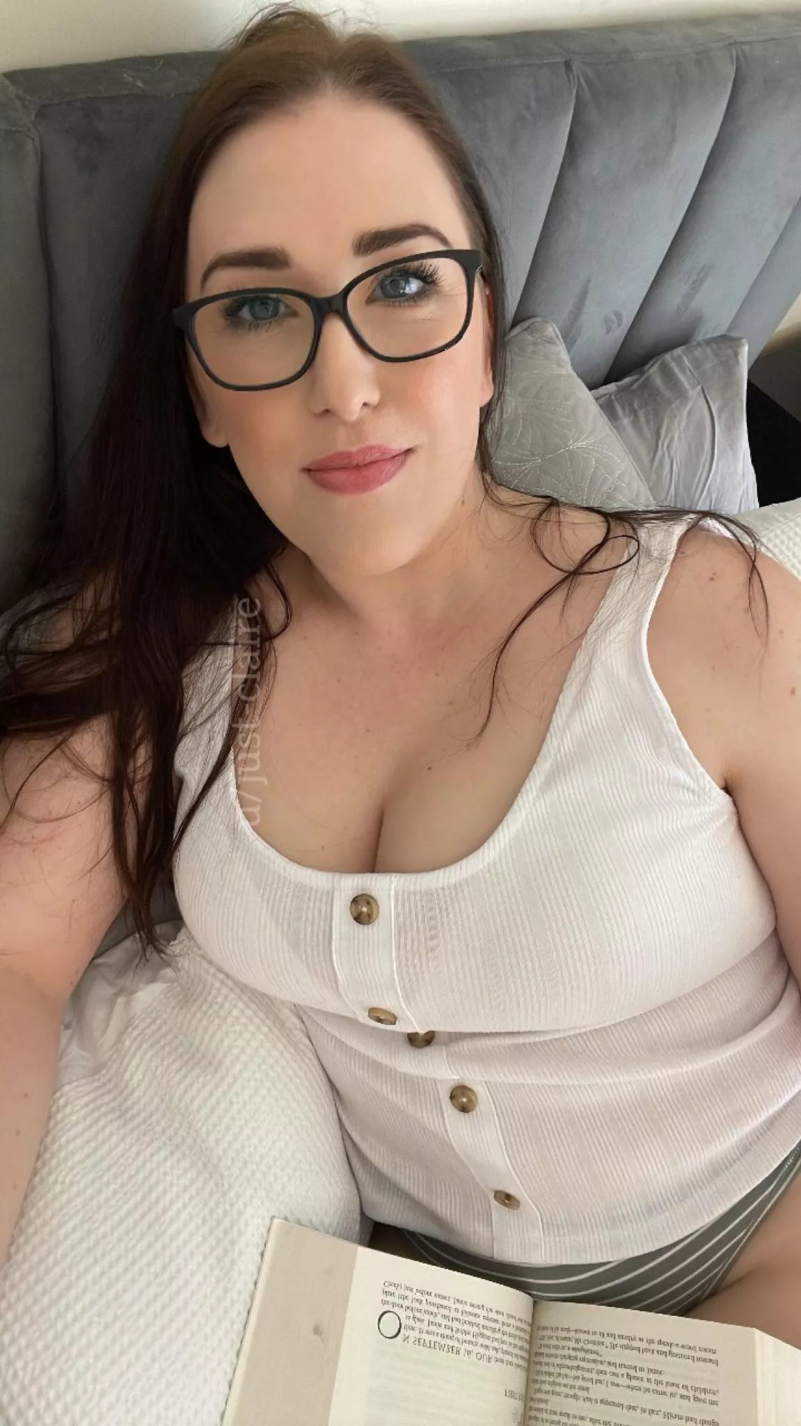 My best friend just told me she doesn’t like Lord of the Rings, but she de[f]initely doesn’t know what she’s Tolkien about. posted by just-claire