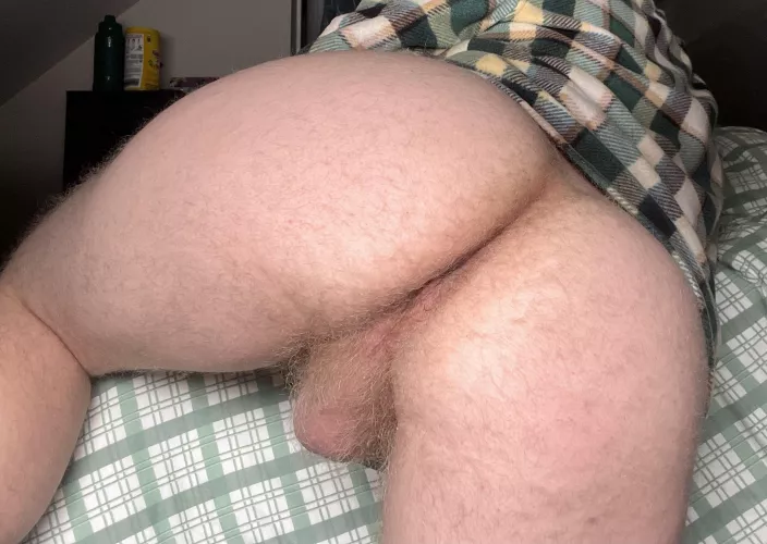 My big booty is waiting for you after a long day at work 🤤 by wonderbooty22