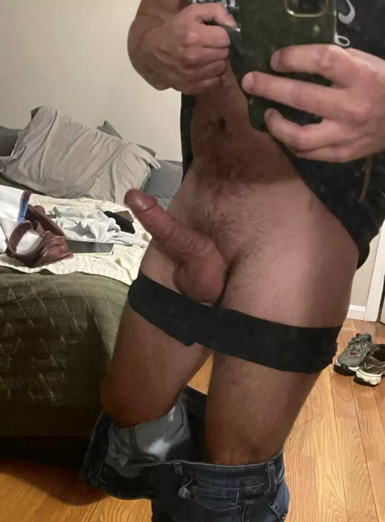 My big curved cock and heavy balls posted by tresorr