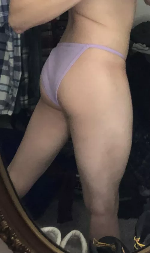 My booty has gotten soo small I hate it 😩 by Few_Horsecock