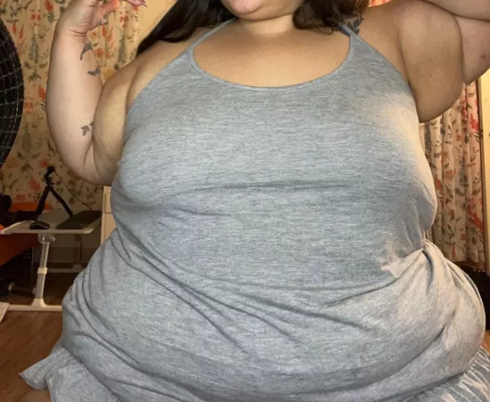 My boyfriend said I could post a picture of myself 😅 (29f, 308lbs) posted by fat_woman7
