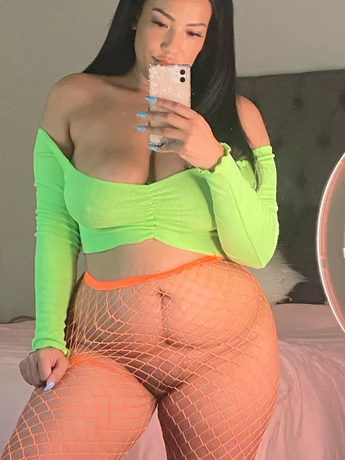 My chubby mommy tummy by Optimalmilf1