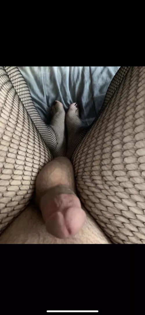 My cock needs to be sucked by Michelle_2025