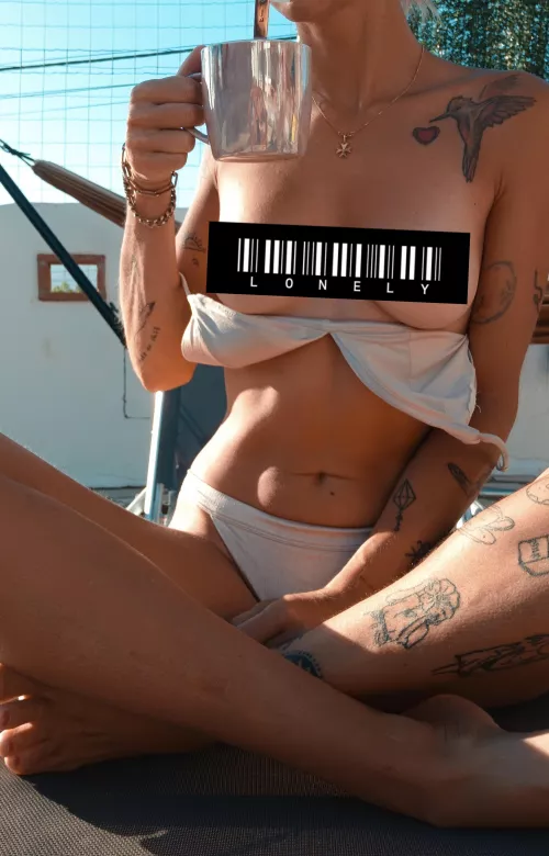 ☕🤍My coffee is H🔥t and my pussy is thirsty 👅🍆👄 by Smakthat420