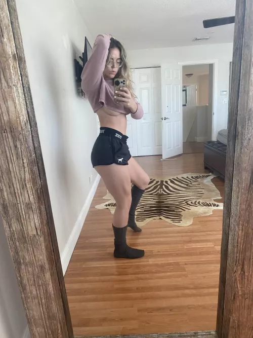 My curves are firm (OC) by queenraelynch