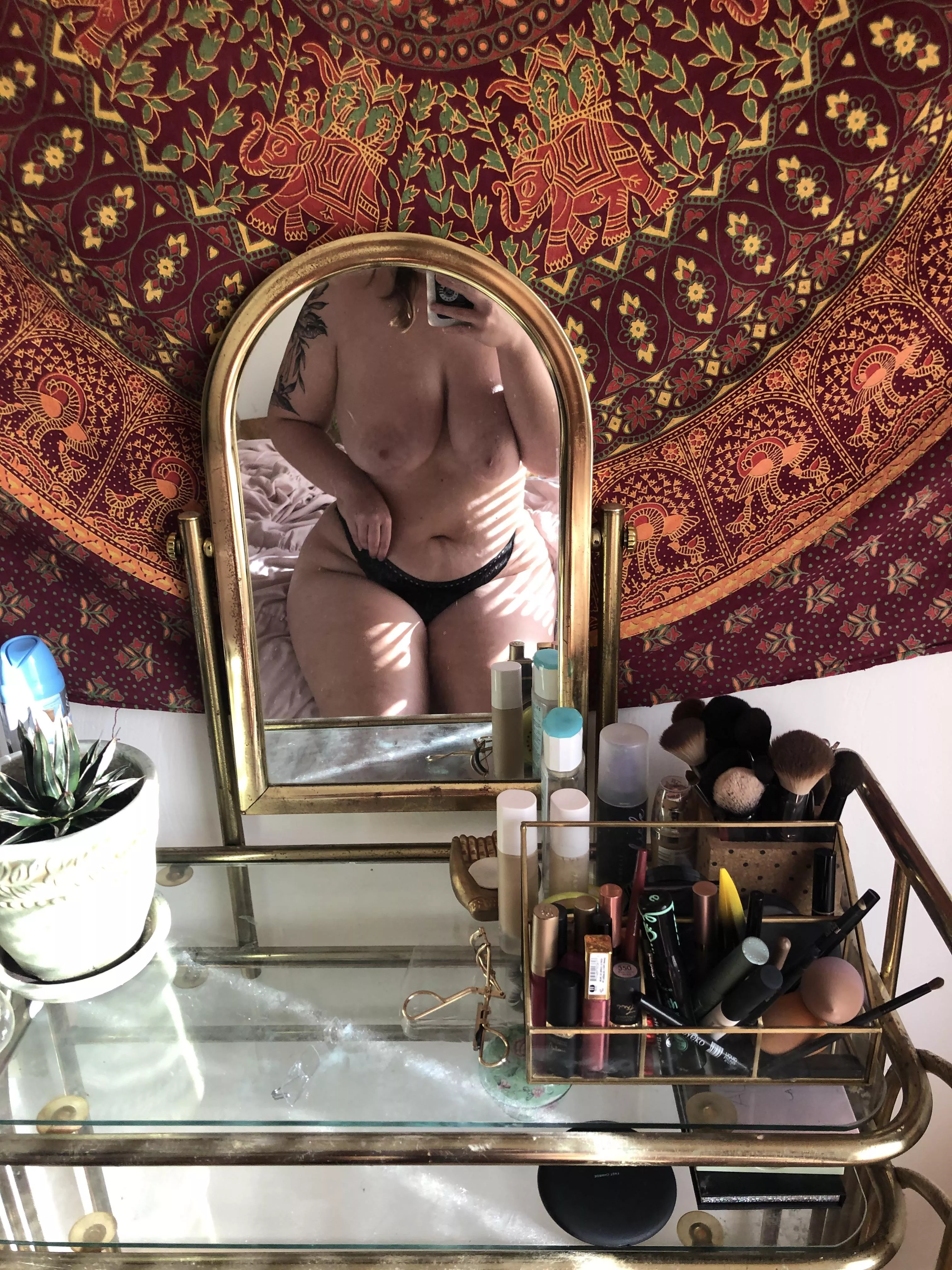 My curves or March madness? 👀🏀 posted by BakedxBunny