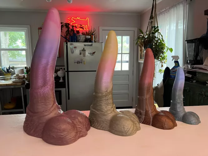 My custom Sveinn family is finally all together! XL in Prim Rose, L in Proper Belle, M in Sveinn’s signature, S in Angelic Mist. by Chub4Kink919
