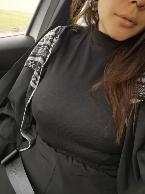 My daily afterwork routine. bra off! by bodyentertainment