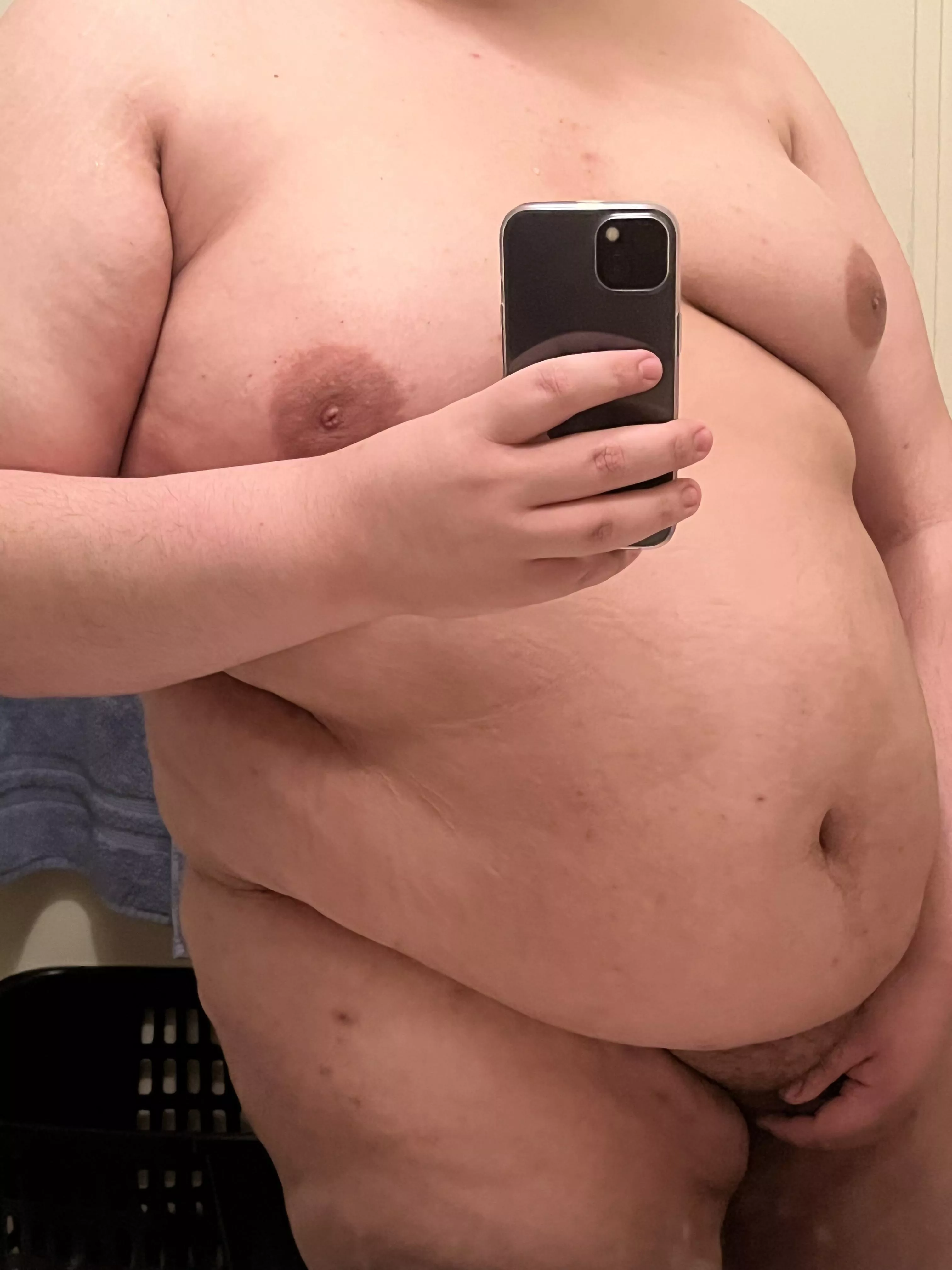 My DMs are open 👀 posted by ra9613