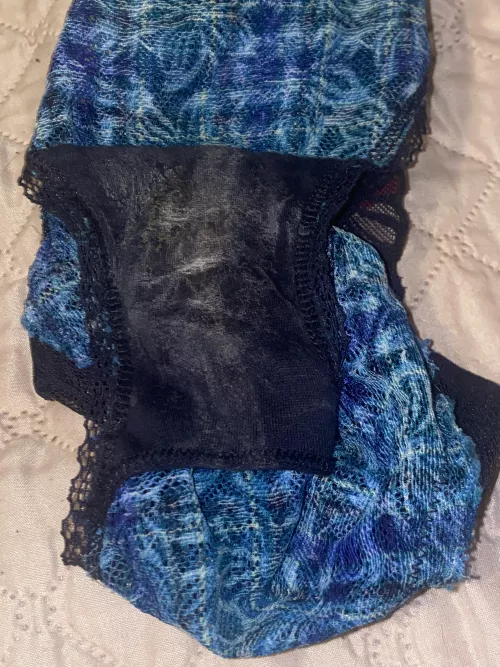 My dried up cum 🤭 [F] by Yourplaything23