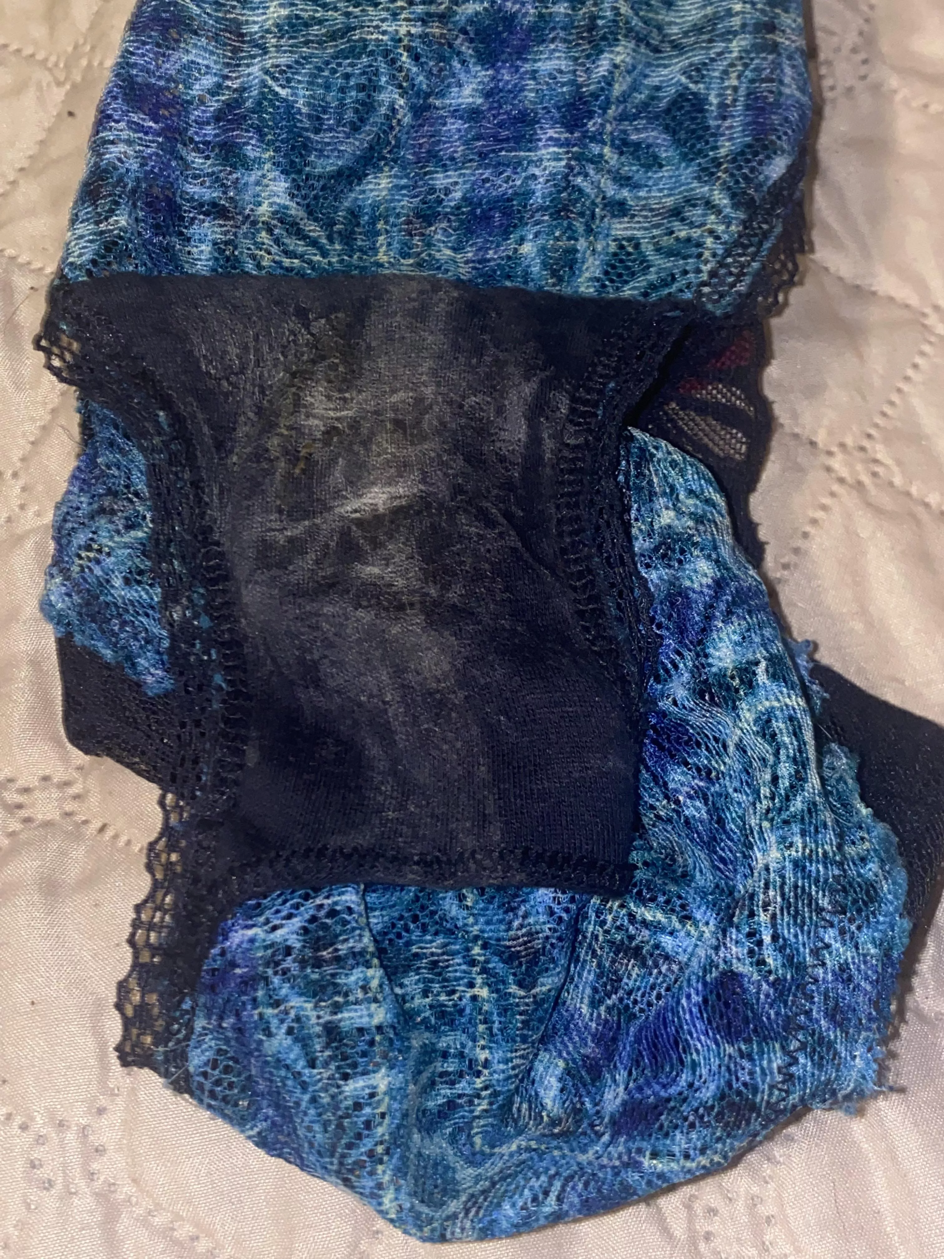 My dried up cum 🤭 [F] posted by Yourplaything23