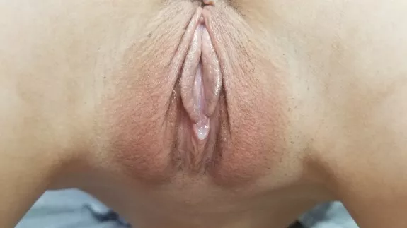 My dripping wet Portuguese pussy posted by Summertoye
