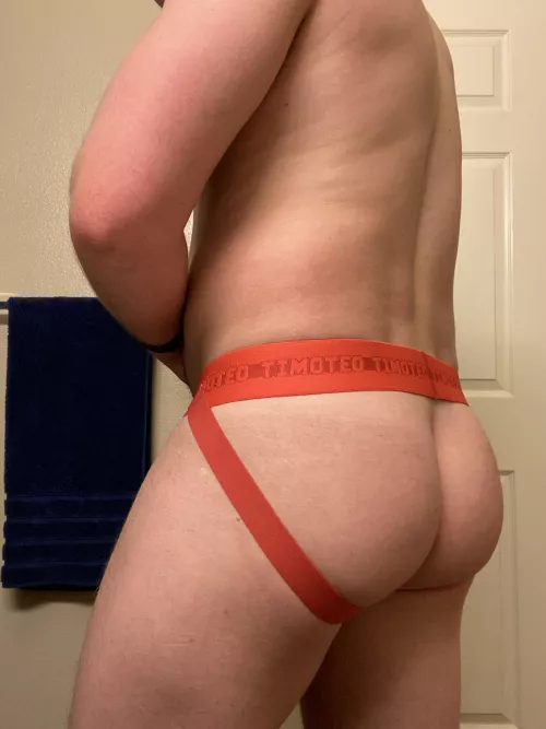 My ex told me I’d start losing my ass if I missed a couple weeks in the gym. After a good leg day… I beg to differ 😈 by BeefyJockMO