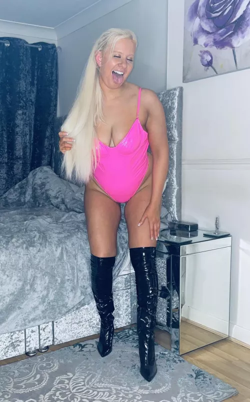 My face when I realise it’s finally Friday by sparkly-and-savage