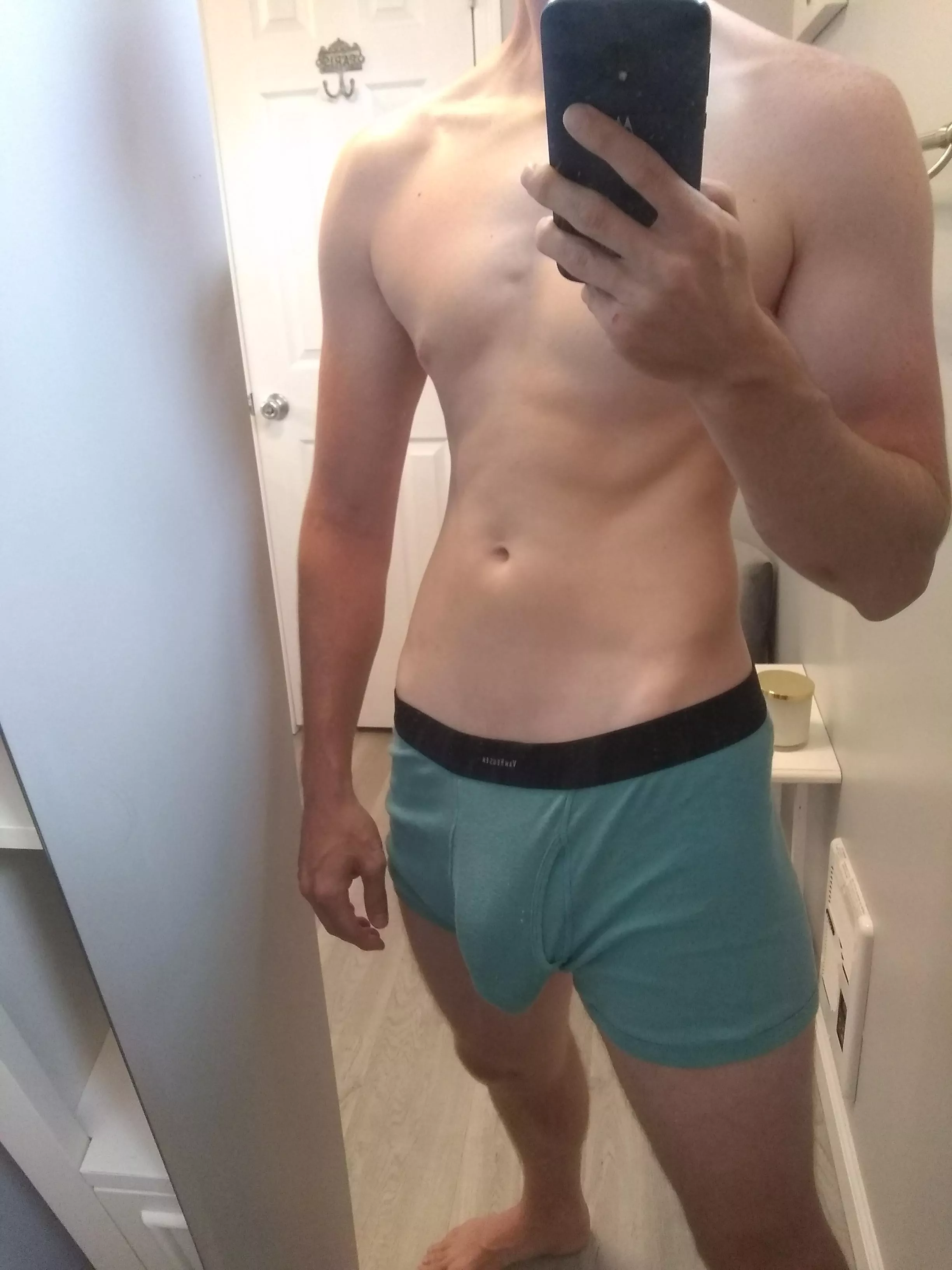 My fat post-gym bulge needs some attention 😋 posted by blueskyyy22
