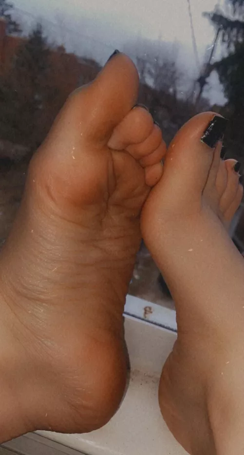 My fave pic i took today 👣💕 by BabyDwaco