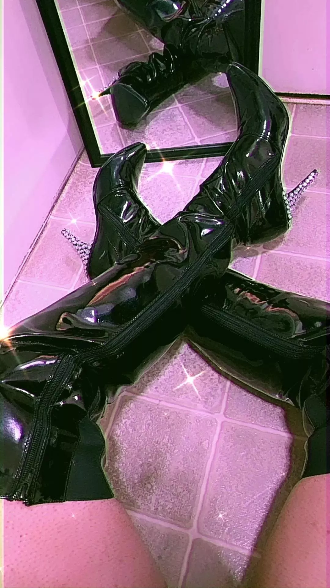 my fave thigh highs 🖤 posted by BellaSancha