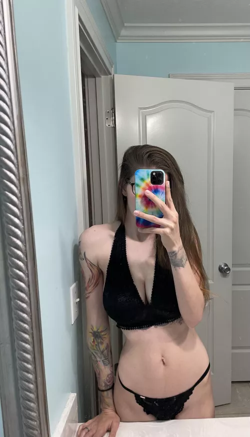 my favorite color 🖤 by br000k33