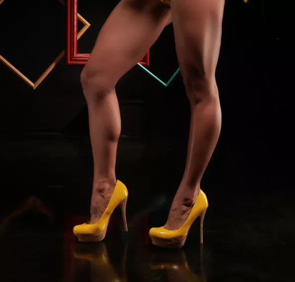 My favorite color is yellow posted by hoodyk