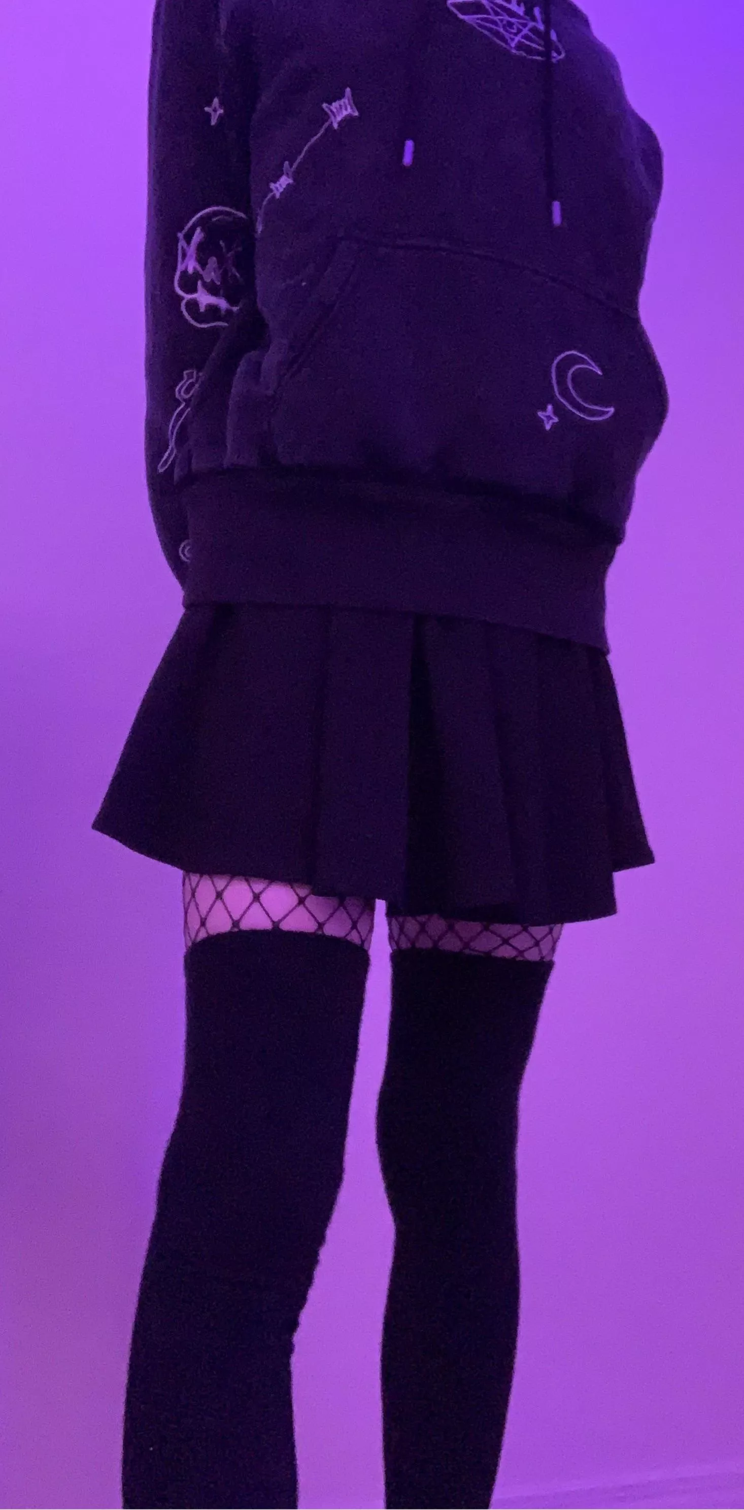 my favorite outfit 🖤✨ posted by FriesAndTaterTots