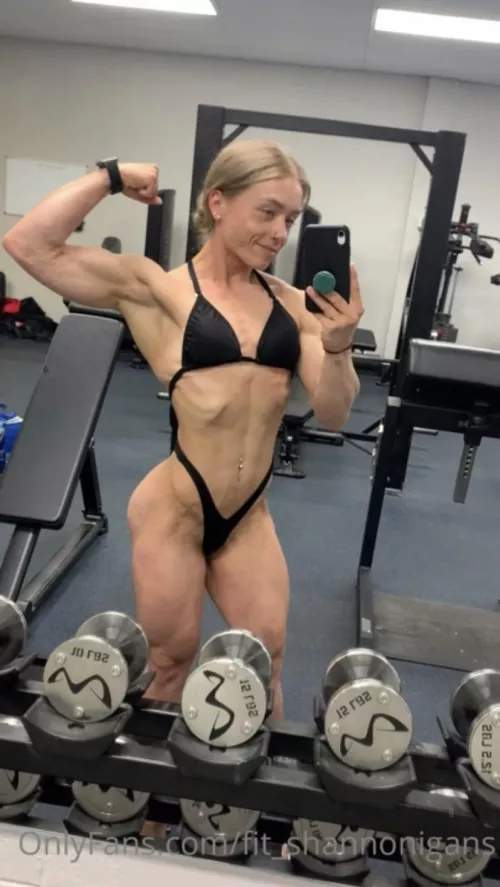 My favourite workout outfit, I need it in every colour 😍👙👠 by fit_shannonigans