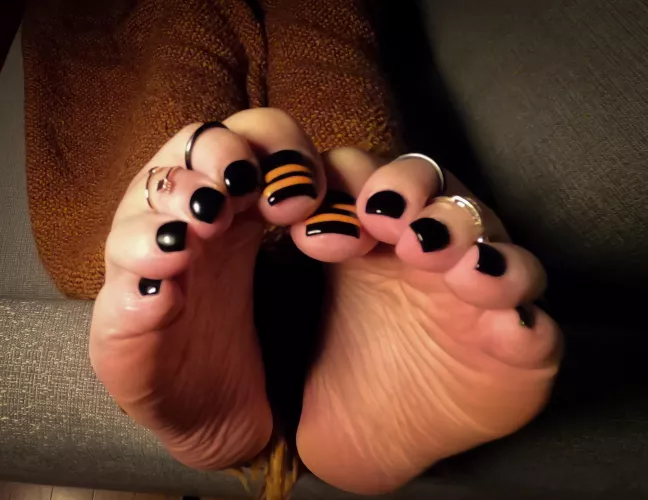 My Feet by kellysfeet